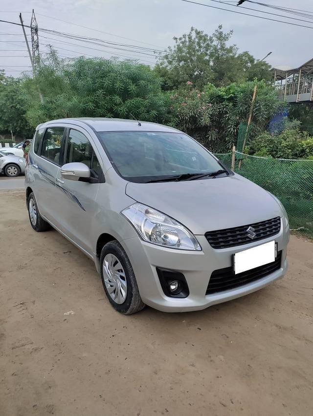 https://images10.gaadi.com/usedcar_image/4029066/original/processed_60a5eeb6d19bb7bc5f01b9bc239917cf.jpg?imwidth=6400