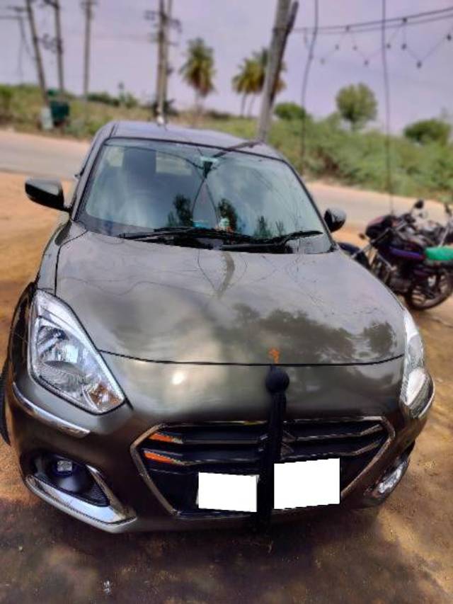 https://images10.gaadi.com/usedcar_image/4029088/original/processed_9d96c7e0-3d0b-4970-baaf-d01fa76f3bcc.jpg?imwidth=6400