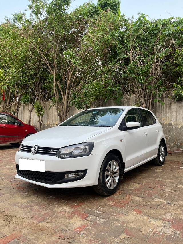 https://images10.gaadi.com/usedcar_image/4029102/original/processed_5cbe5ce652b8c8689cd03278f1415b74.jpg?imwidth=6402