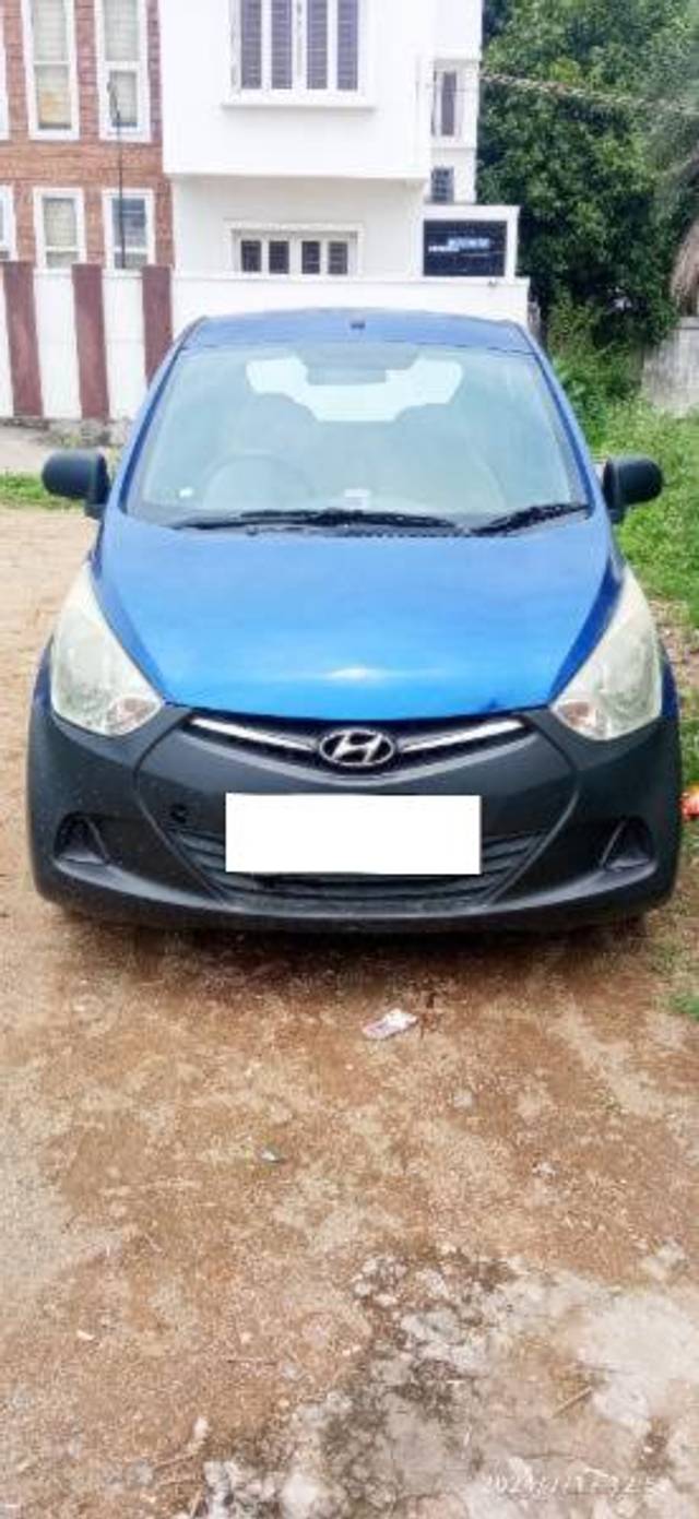 https://images10.gaadi.com/usedcar_image/4029124/original/processed_c9f2da14-26ed-454f-85d6-2fecc2f0412b.jpg?imwidth=6400