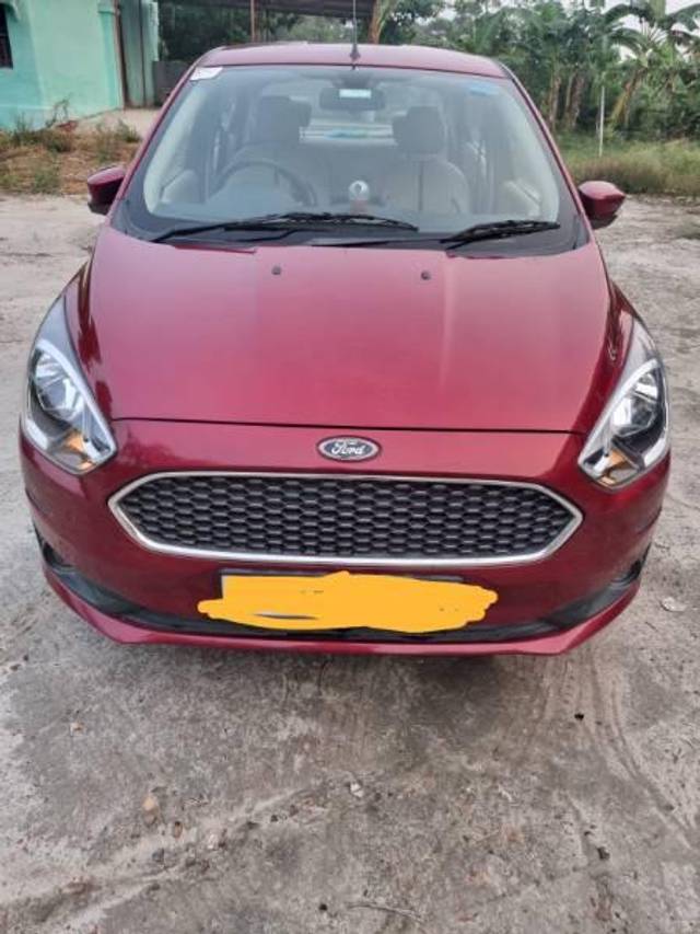 https://images10.gaadi.com/usedcar_image/4029216/original/processed_2ccae3f2-196c-4030-8ed3-a6d62ddd5be1.jpeg?imwidth=6400