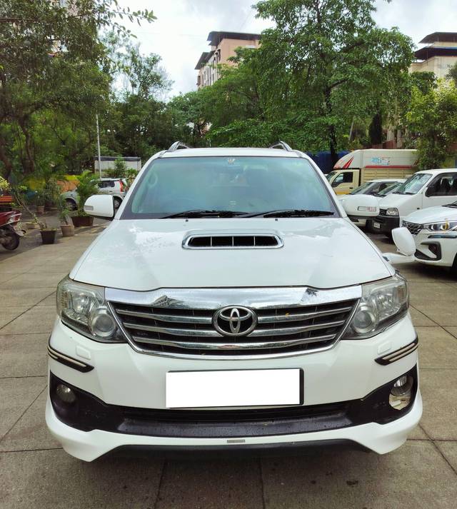 https://images10.gaadi.com/usedcar_image/4029508/original/processed_0726c53cde2aad3f280da8376171232b.jpg?imwidth=6400