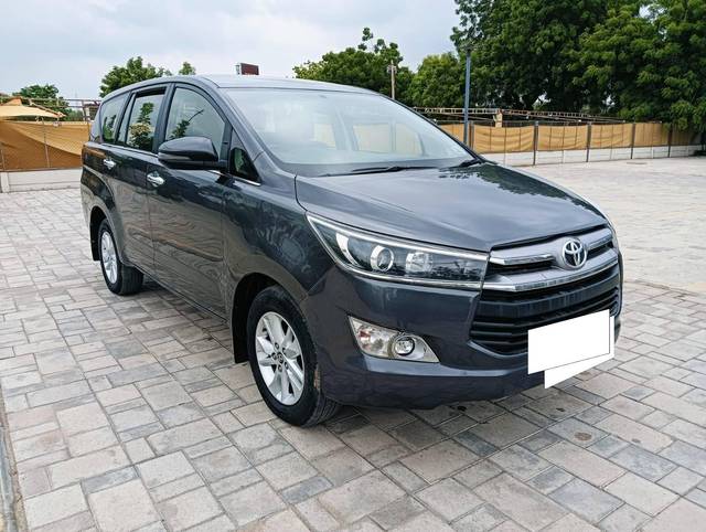 https://images10.gaadi.com/usedcar_image/4029788/original/processed_5ccf7afa5a4eadfd1739d27e986ad6dd.jpg?imwidth=6400