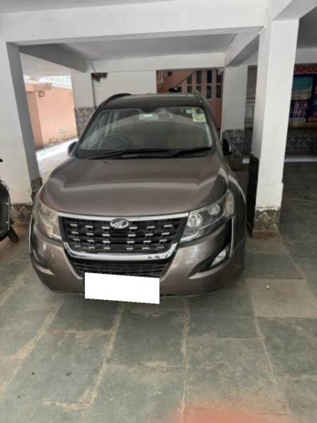 https://images10.gaadi.com/usedcar_image/4030351/original/processed_b58d8603-6910-4f85-96b7-34474d8a5d4d.jpg?imwidth=6400