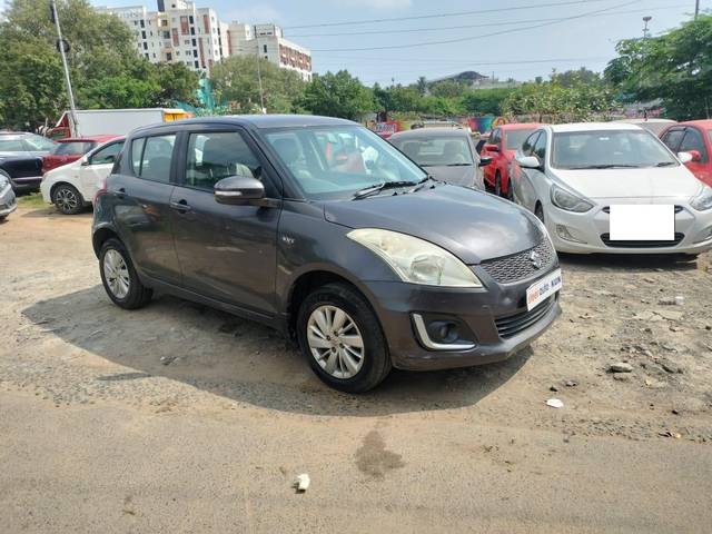 https://images10.gaadi.com/usedcar_image/4030631/original/processed_c233792af55d0d575fd907d808676ad5.jpeg?imwidth=6400