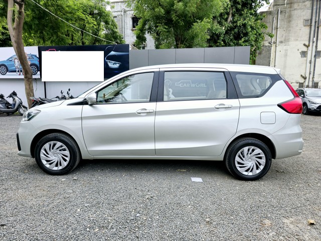 Second-hand 2021 Maruti Ertiga BSIV VXI for sale in Ahmedabad-3