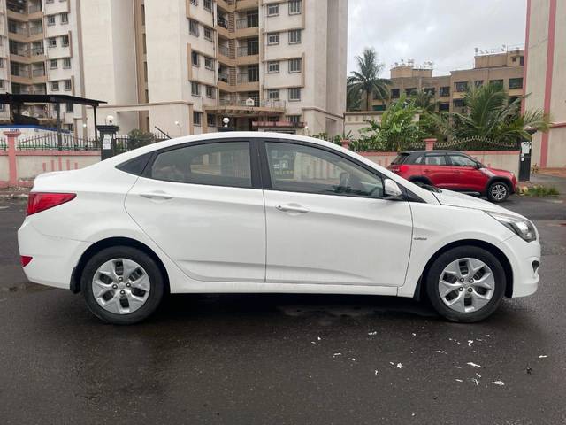 https://images10.gaadi.com/usedcar_image/4031027/original/processed_910432d6a085bd8b5e859ffe50df6a2f.jpg?imwidth=6401