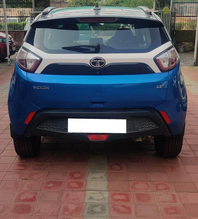 https://images10.gaadi.com/usedcar_image/4031080/original/processed_6fd326c1fa0a54ca23258086adab1430.jpg?imwidth=6401