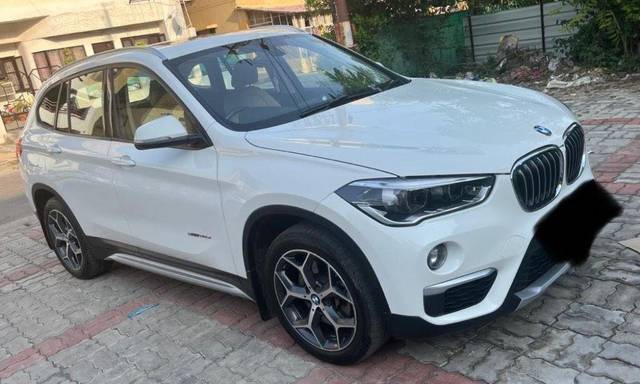 https://images10.gaadi.com/usedcar_image/4031225/original/processed_dea3aa70-2919-4451-ab8a-ea7fb5b1ff40.jpg?imwidth=6400