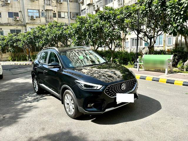 https://images10.gaadi.com/usedcar_image/4031478/original/processed_e294a3a20bdae381af965560e523afa6.jpg?imwidth=6400