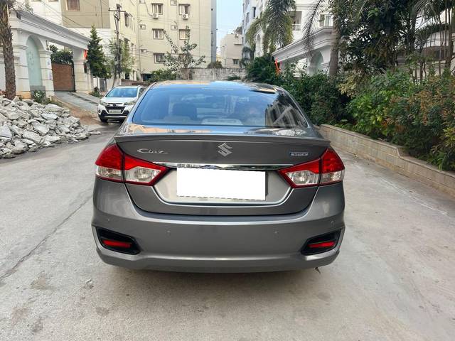 https://images10.gaadi.com/usedcar_image/4031669/original/processed_e0e173aa3ba7e7ecf7cf1500daa19692.jpg?imwidth=6401