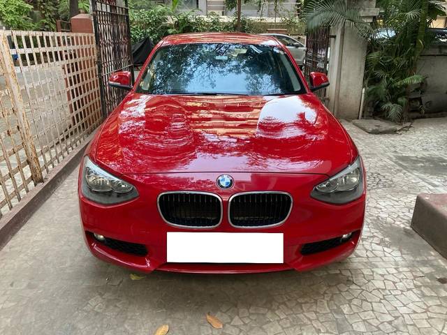 https://images10.gaadi.com/usedcar_image/4032063/original/processed_da1a01406e154aa2ae667a3f904e46f5.jpg?imwidth=6402