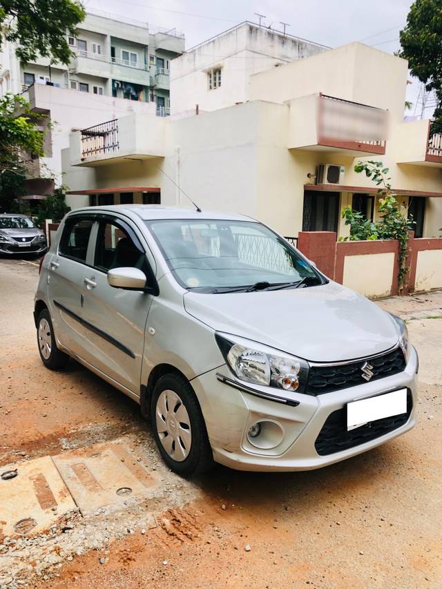 https://images10.gaadi.com/usedcar_image/4032932/original/processed_341937ba7572e53cf65835d0235f073d.jpg?imwidth=6400