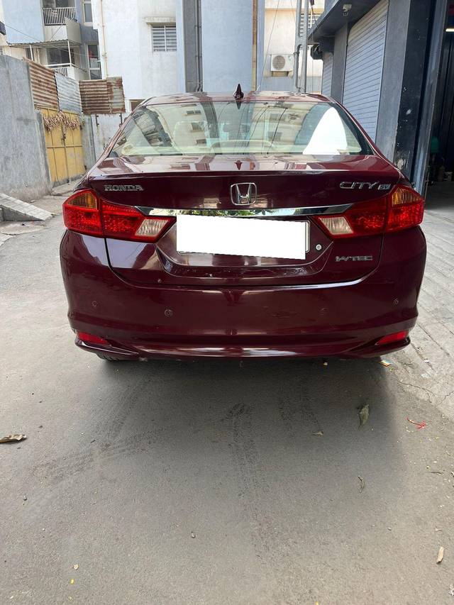 https://images10.gaadi.com/usedcar_image/4033218/original/processed_78799dfa2004c670e8717c50f91eb9b6.jpg?imwidth=6401