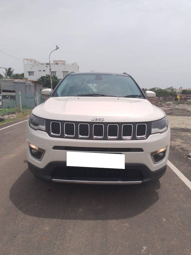 https://images10.gaadi.com/usedcar_image/4033698/original/processed_d08c53b1c745f479fc41fdda73925c68.jpg?imwidth=6400