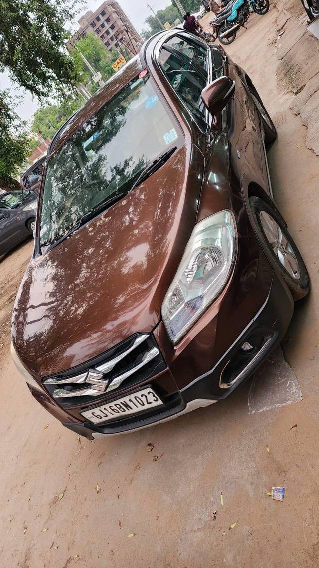 https://images10.gaadi.com/usedcar_image/4033819/original/processed_84523445cd9afde793642d9d95677bf3.jpg?imwidth=6402