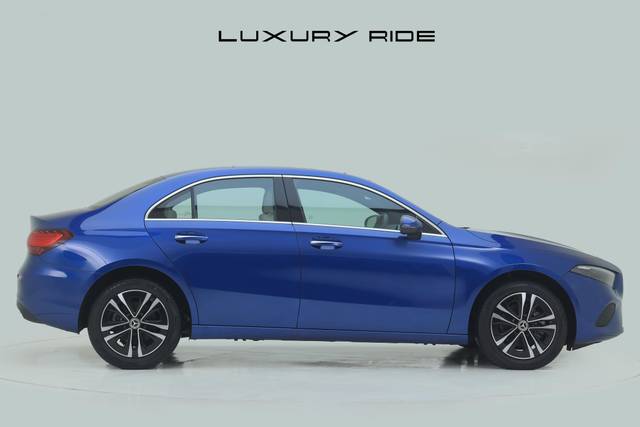 https://images10.gaadi.com/usedcar_image/4033990/original/processed_6c02ed3192373289223c840c91599b8b.jpg?imwidth=6401