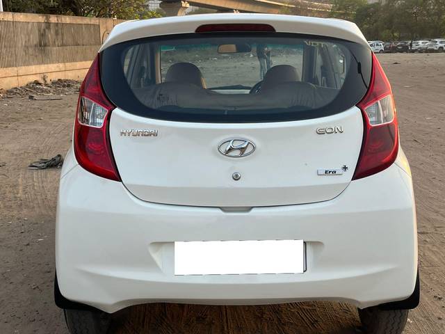 https://images10.gaadi.com/usedcar_image/4034012/original/processed_538ee4bd095588eb398a3b465764cc07.jpg?imwidth=6401