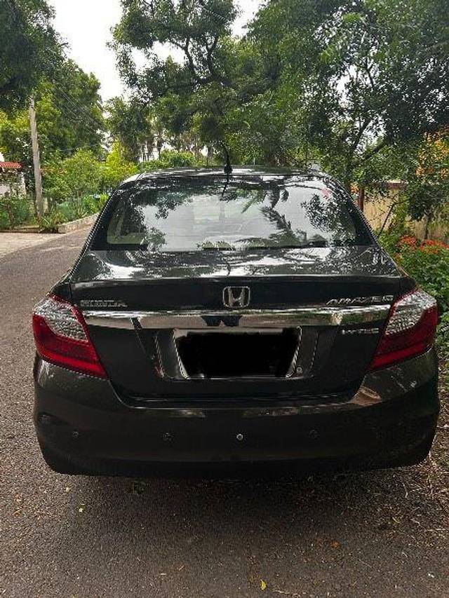 https://images10.gaadi.com/usedcar_image/4034112/original/processed_4e00767a-3889-4295-958b-810131e7d0d6.jpeg?imwidth=6401