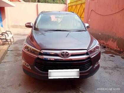 Toyota Innova Crysta 2.8 ZX AT BSIV Toyota Innova Crysta 2.8 ZX AT BSIV