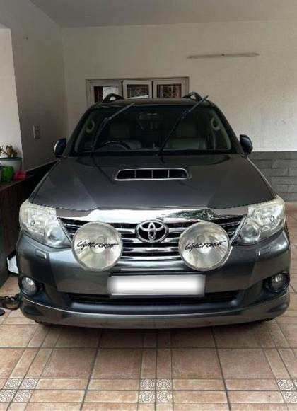 Toyota Fortuner 4x2 4 Speed AT