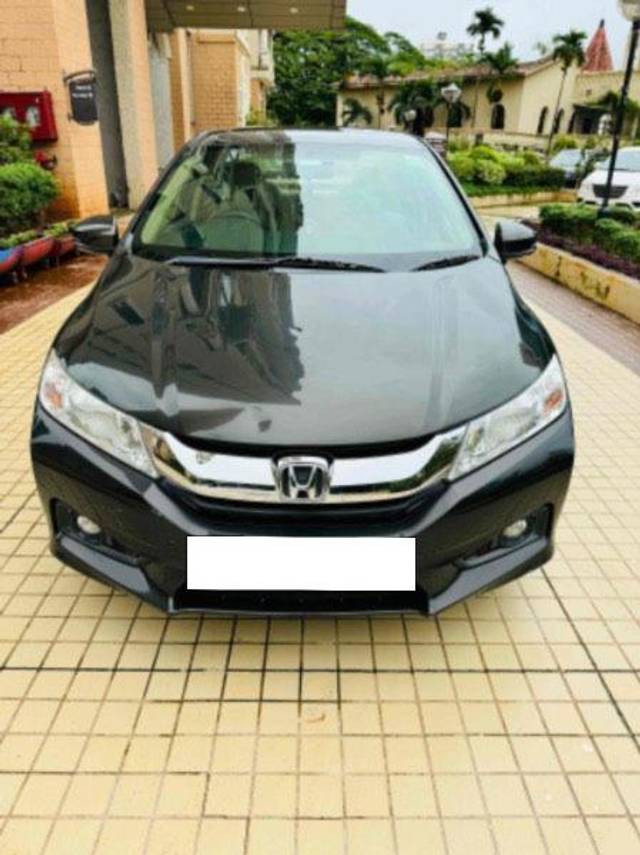 https://images10.gaadi.com/usedcar_image/4034308/original/processed_93598510-98a1-444f-8eab-650f12ae5cef.jpg?imwidth=6400