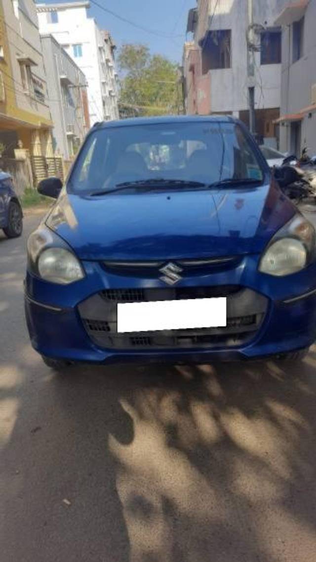 https://images10.gaadi.com/usedcar_image/4034529/original/processed_02a6f495-0ef5-4b0c-b565-d73075dd18c1.jpg?imwidth=6402