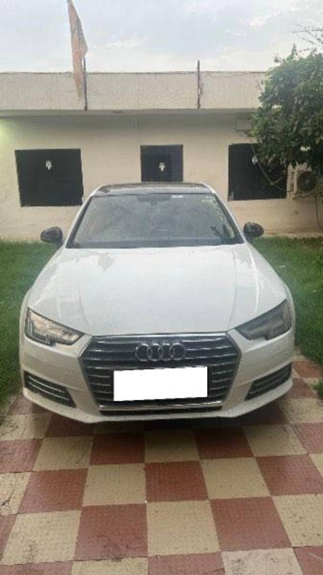 https://images10.gaadi.com/usedcar_image/4034532/original/processed_02cb0e2a-9532-43c4-831f-aef55ad2a3e2.jpeg?imwidth=6400