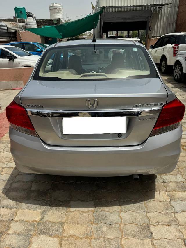 https://images10.gaadi.com/usedcar_image/4034626/original/processed_ad24af6c891e9c2cd949ae11078d9db1.jpeg?imwidth=6401