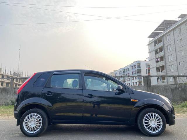 https://images10.gaadi.com/usedcar_image/4034713/original/e7ae4424a5ed7540acac71a77f68ea43.jpg?imwidth=6401