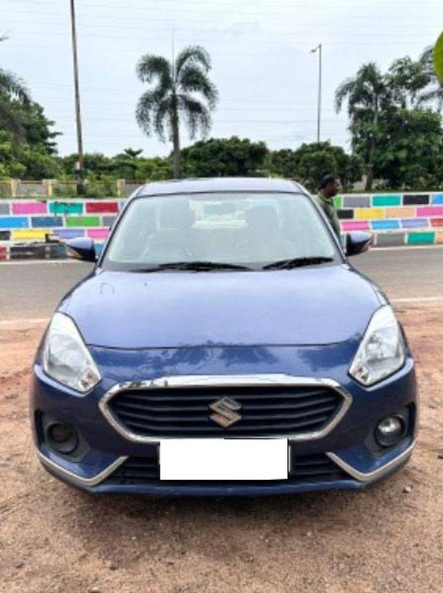 https://images10.gaadi.com/usedcar_image/4034980/original/processed_7217589f-78da-42ab-b6d4-a56ee27b9adf.jpg?imwidth=6400