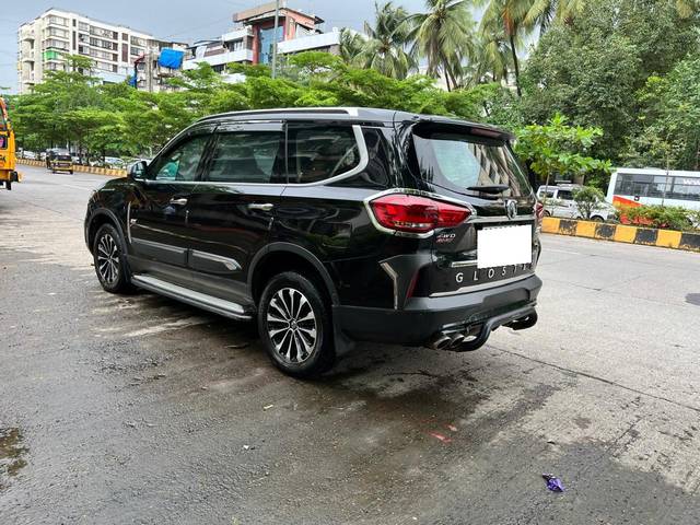 https://images10.gaadi.com/usedcar_image/4035007/original/processed_85335433b1c694bbbb0036258fb26ca5.jpg?imwidth=6402