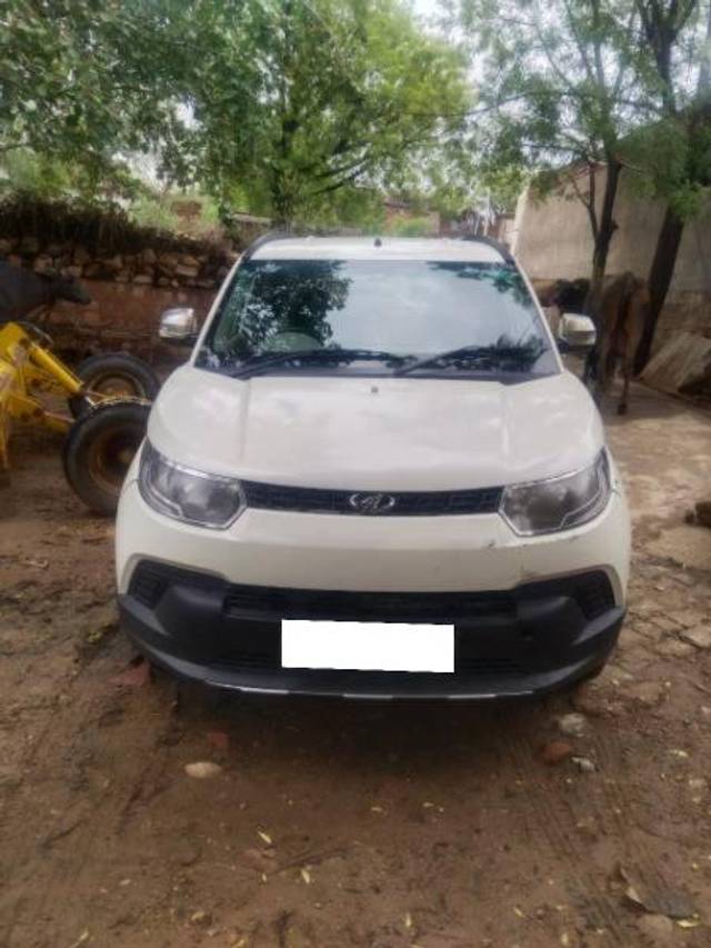 https://images10.gaadi.com/usedcar_image/4035609/original/processed_54ed6b33-0370-44bd-93b1-d4ae3a99ffb3.jpg?imwidth=6400