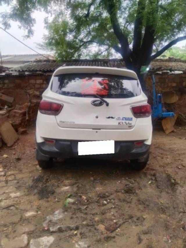 https://images10.gaadi.com/usedcar_image/4035609/original/processed_996978b6-dd21-49e5-a212-d8125e7ada52.jpg?imwidth=6401