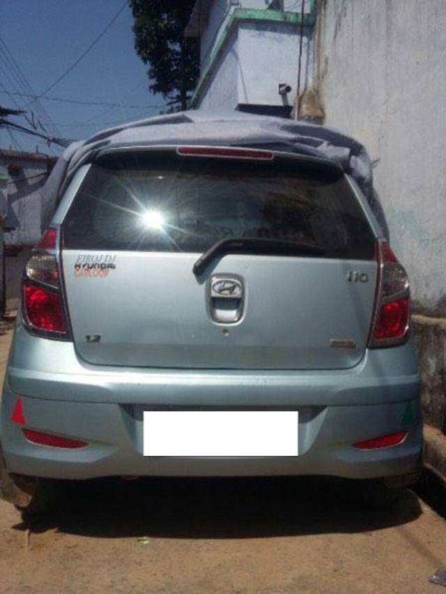 https://images10.gaadi.com/usedcar_image/4035657/original/processed_48af32fe-8bce-430a-8938-875a4c9be7c4.jpeg?imwidth=6401