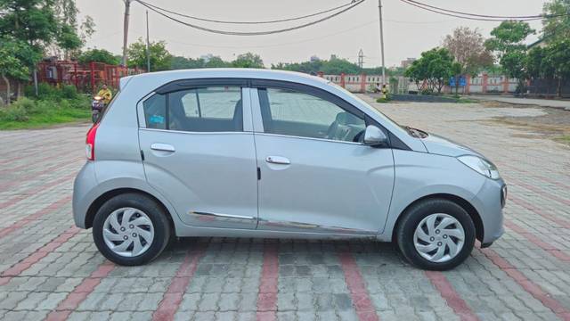 https://images10.gaadi.com/usedcar_image/4035863/original/559481c5573c5303b5cead124ca4eda7.jpg?imwidth=6402