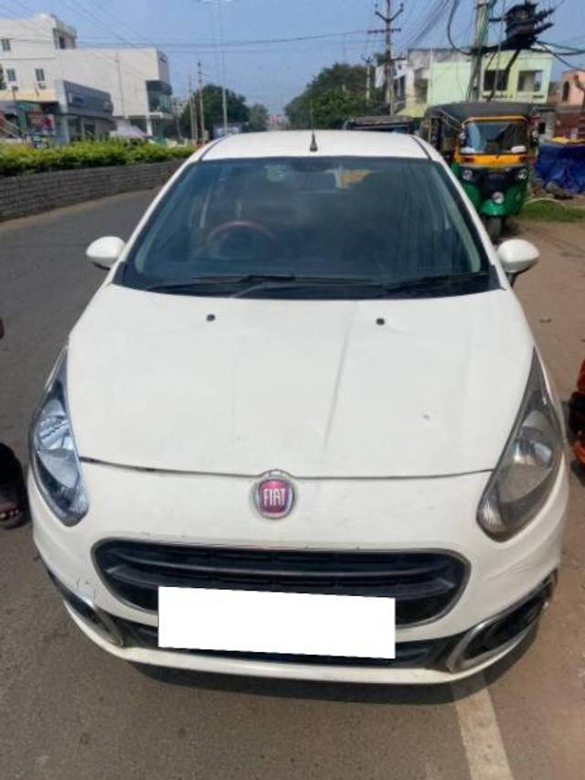 https://images10.gaadi.com/usedcar_image/4035911/original/processed_167d2f1e-e668-4b51-958b-07212d4daea4.jpg?imwidth=6400