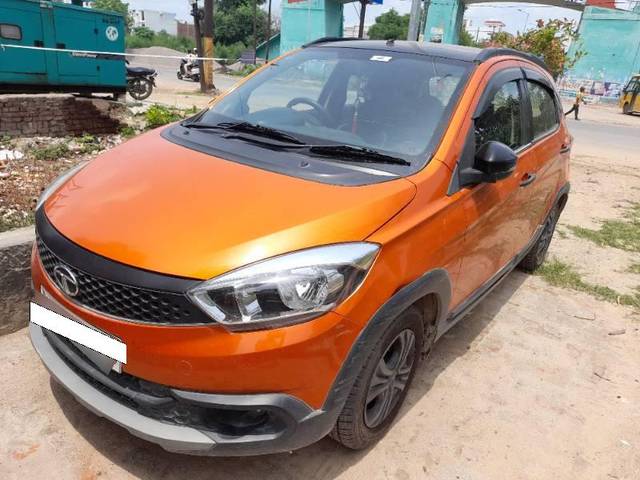 https://images10.gaadi.com/usedcar_image/4036424/original/processed_4dab06f5-acc2-46a8-a4a8-bc3887743506.jpg?imwidth=6400