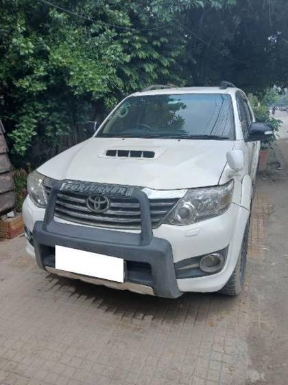 Toyota Fortuner 2.5 4x2 AT TRD Sportivo