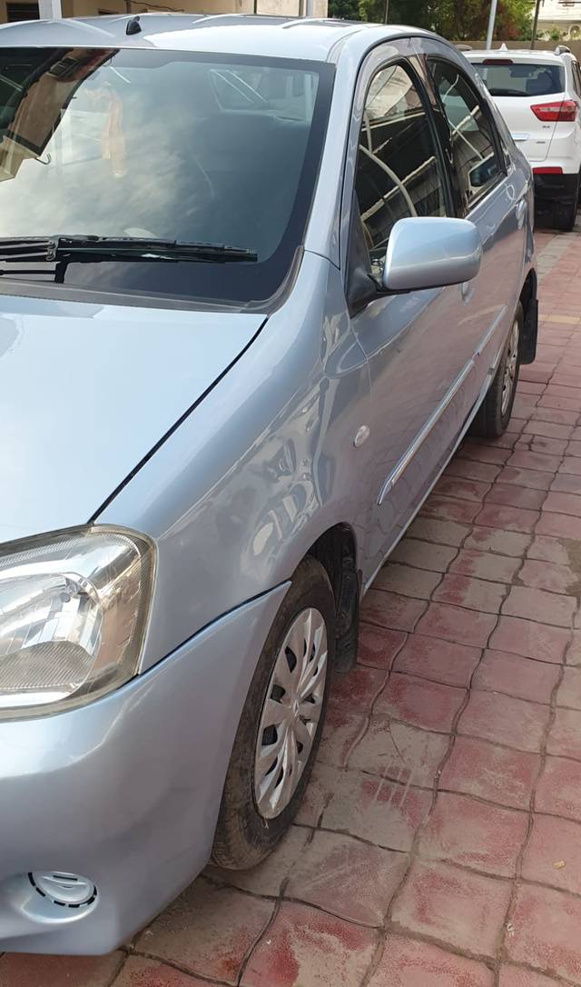 https://images10.gaadi.com/usedcar_image/4036798/original/27d9e78514b7533bca60e9eb4b83e642.jpg?imwidth=6400