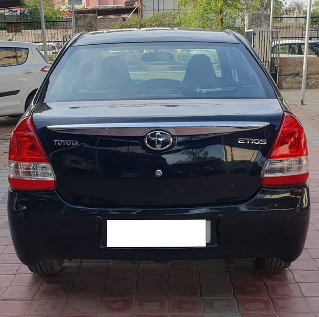 https://images10.gaadi.com/usedcar_image/4036809/original/processed_e2f244e629c61dcf7611ba23c49338fb.jpg?imwidth=6402