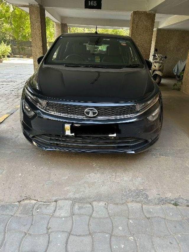 https://images10.gaadi.com/usedcar_image/4037442/original/processed_c7ec3d0c-47f7-424f-bbbc-cdc7488bc956.jpg?imwidth=6400