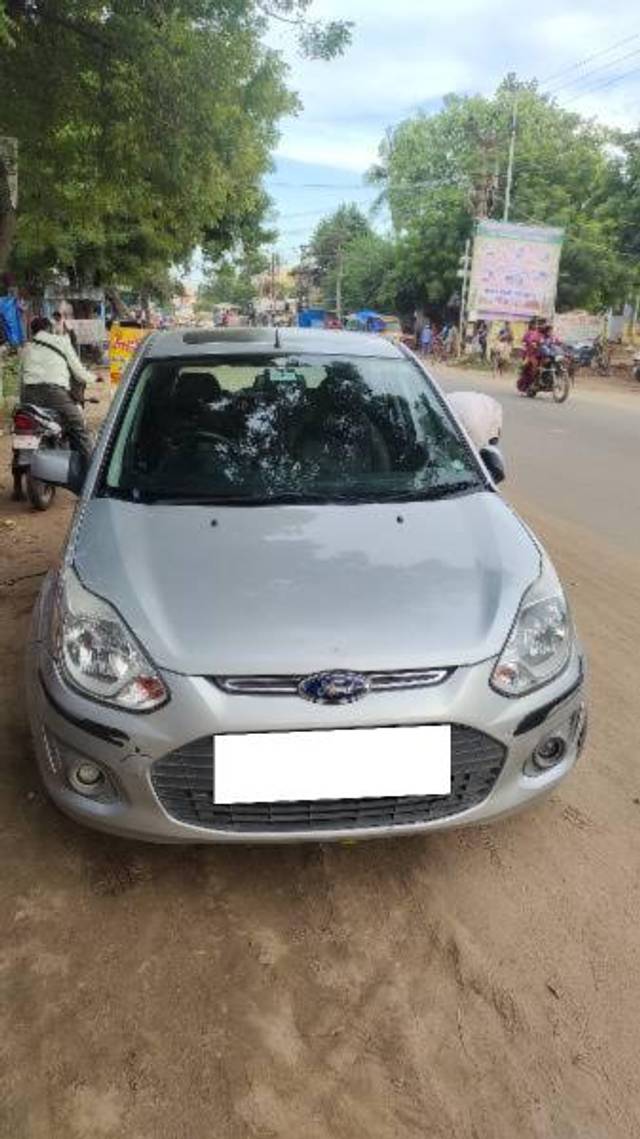 https://images10.gaadi.com/usedcar_image/4037471/original/processed_dac412f9-94f5-4567-8dec-8391d10207b6.jpg?imwidth=6400