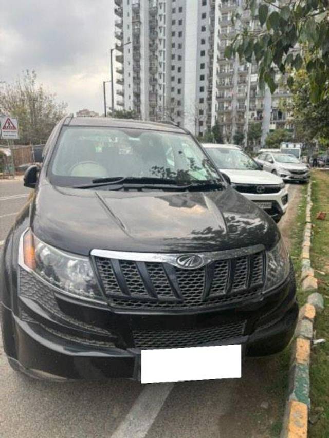 https://images10.gaadi.com/usedcar_image/4037725/original/processed_3ad70512-3d85-475d-8a93-87c4e8662d4a.jpg?imwidth=6400