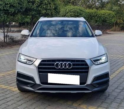 Audi Q3 30 TFSI Premium FWD