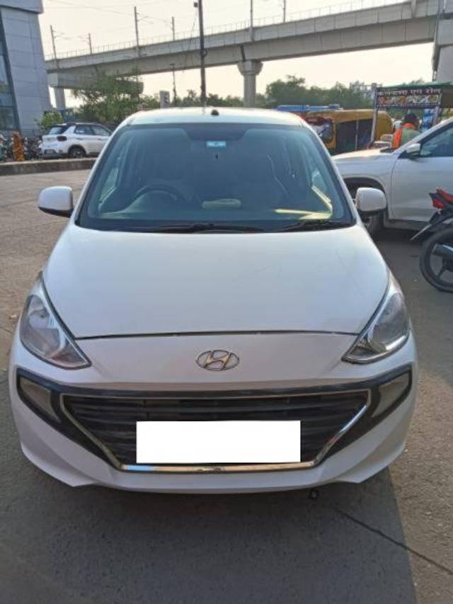 https://images10.gaadi.com/usedcar_image/4037933/original/processed_1f1c0b01-e8b2-4046-a907-ae1a43b7b1f0.jpg?imwidth=6400