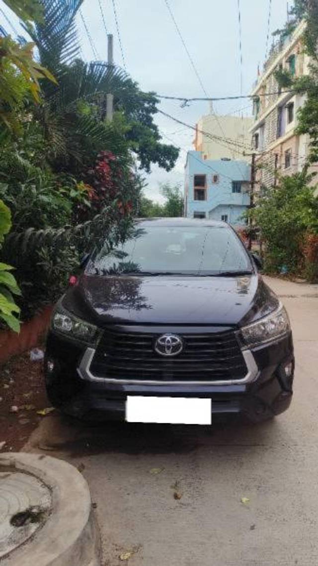 https://images10.gaadi.com/usedcar_image/4037980/original/processed_ffb7481d-274a-409d-b6a8-132a7e9434b3.jpg?imwidth=6400