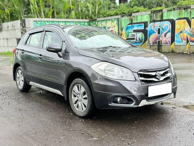 https://images10.gaadi.com/usedcar_image/4038010/original/processed_e2eee2d861bdfb37963635fda7cdfa82.jpg?imwidth=6400