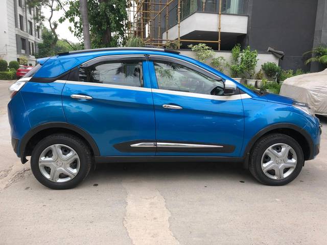 https://images10.gaadi.com/usedcar_image/4038064/original/2d57a71a15cef5d0b4c0debc66df5833.jpg?imwidth=6401