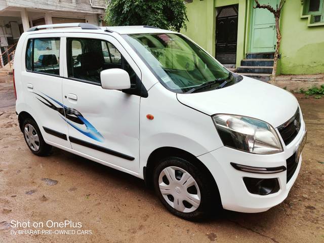 https://images10.gaadi.com/usedcar_image/4038130/original/processed_15c16312075f64307e545e39dbd04694.jpg?imwidth=6401